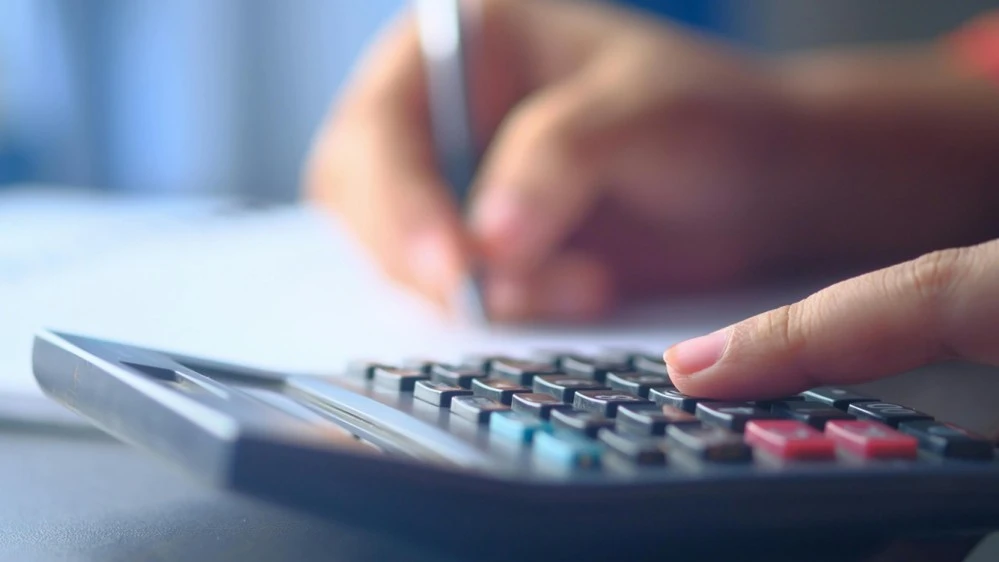 employee loss vs pay